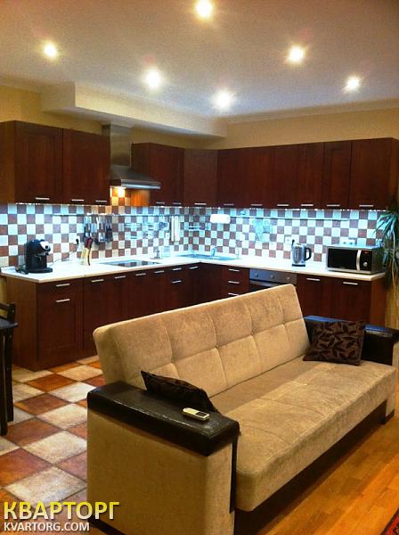 Rent out 3-room apartment. Киев,  Ломоносова — photo 2
