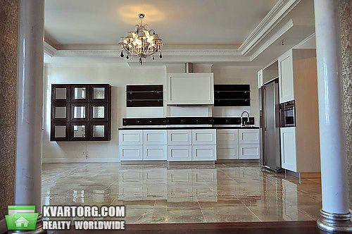 Rent out 4-room apartment. Киев,  Ольгинская — photo 1