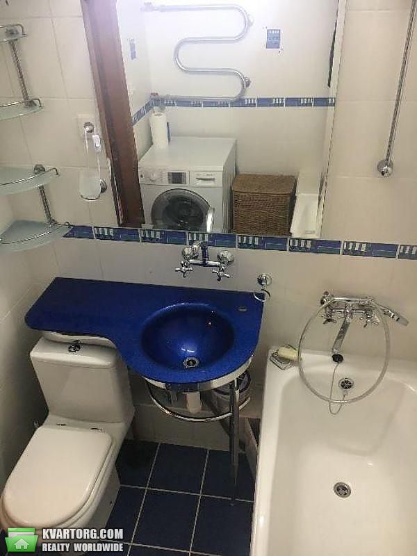 Rent out 3-room apartment. Киев,  Московская — photo 8