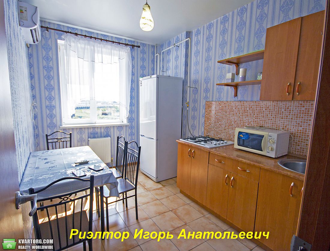 Rent out 2-room apartment. Одесса, Торговая — photo 1