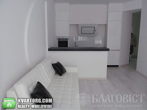 Sell 2-room apartment. Киев, Щорса — photo 2