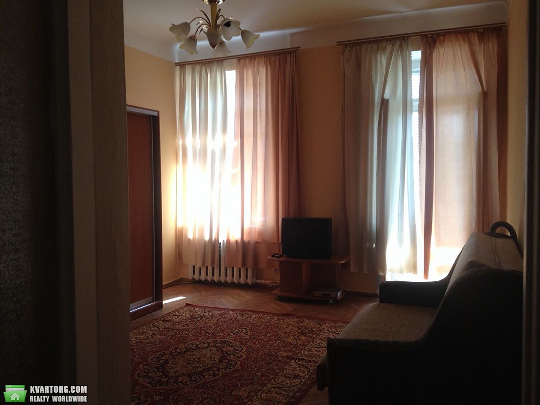 Rent out 1-room apartment. Киев,  Саксаганского — photo 1