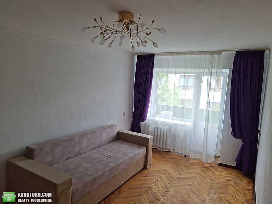 Rent out 2-room apartment. Киев, Телиги — photo 1