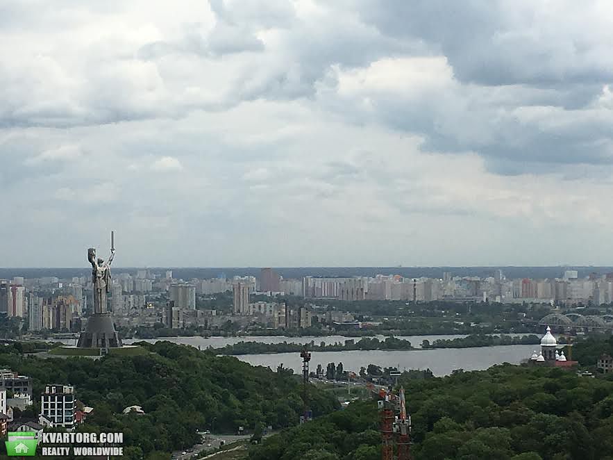Sell multi-room apartment. Киев,  Старонаводницкая — photo 8