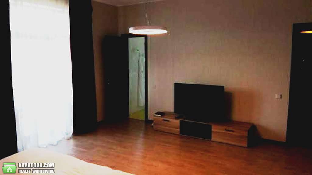 Sell 3-room apartment. Киев, Набережно-Крещатицкая — photo 2