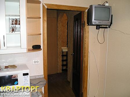 Rent out 2-room apartment. Киев,  Крушельницкой — photo 6