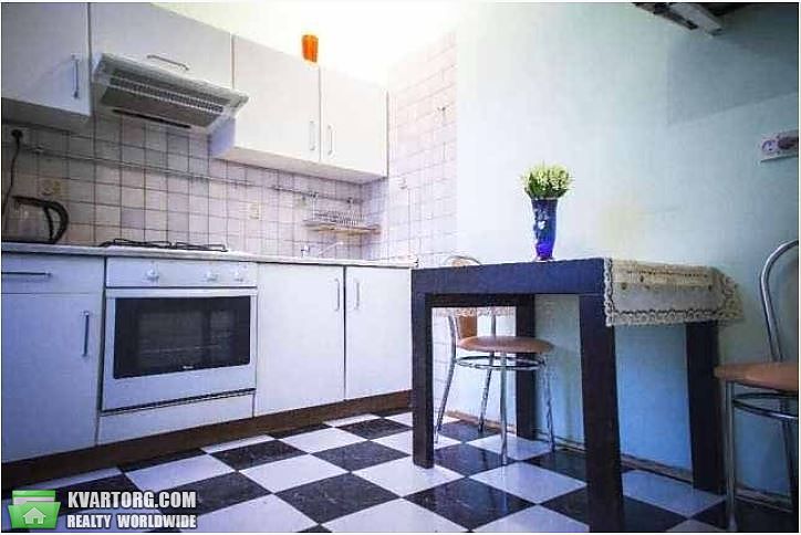 Rent out 2-room apartment. Киев,  Грушевского — photo 3