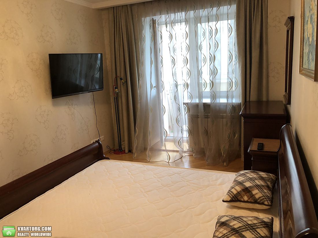 Rent out 3-room apartment. Киев,  Татарская — photo 3