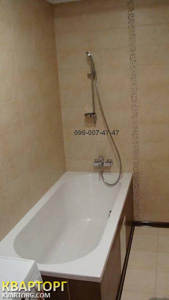 Rent out 2-room apartment. Киев, Урловская — photo 10