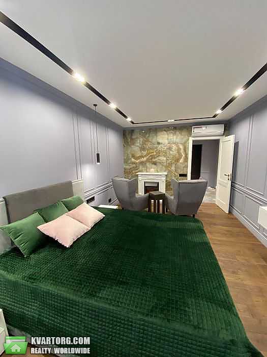 Rent out 2-room apartment. Киев,  Глубочицкая — photo 1
