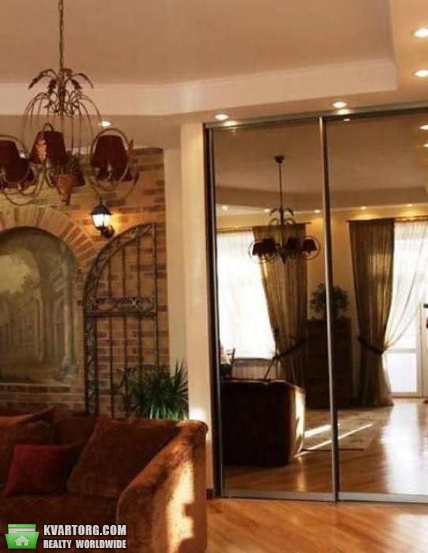 Rent out 2-room apartment. Киев,  Чеховский пер — photo 3