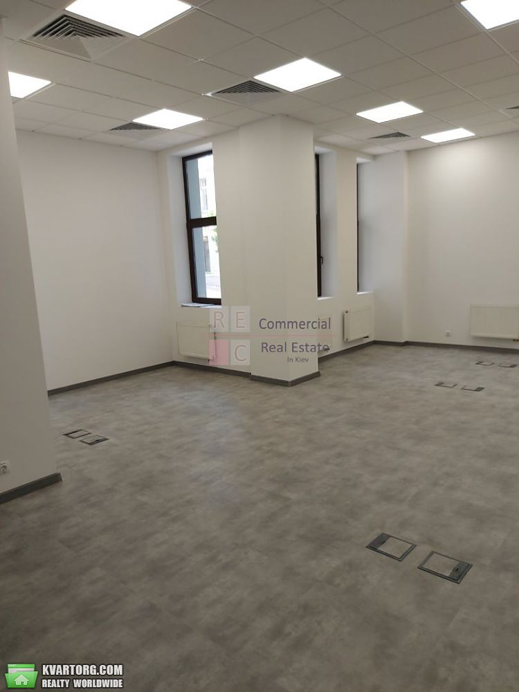 Rent out office. Киев,  ул.Жилянская — photo 1
