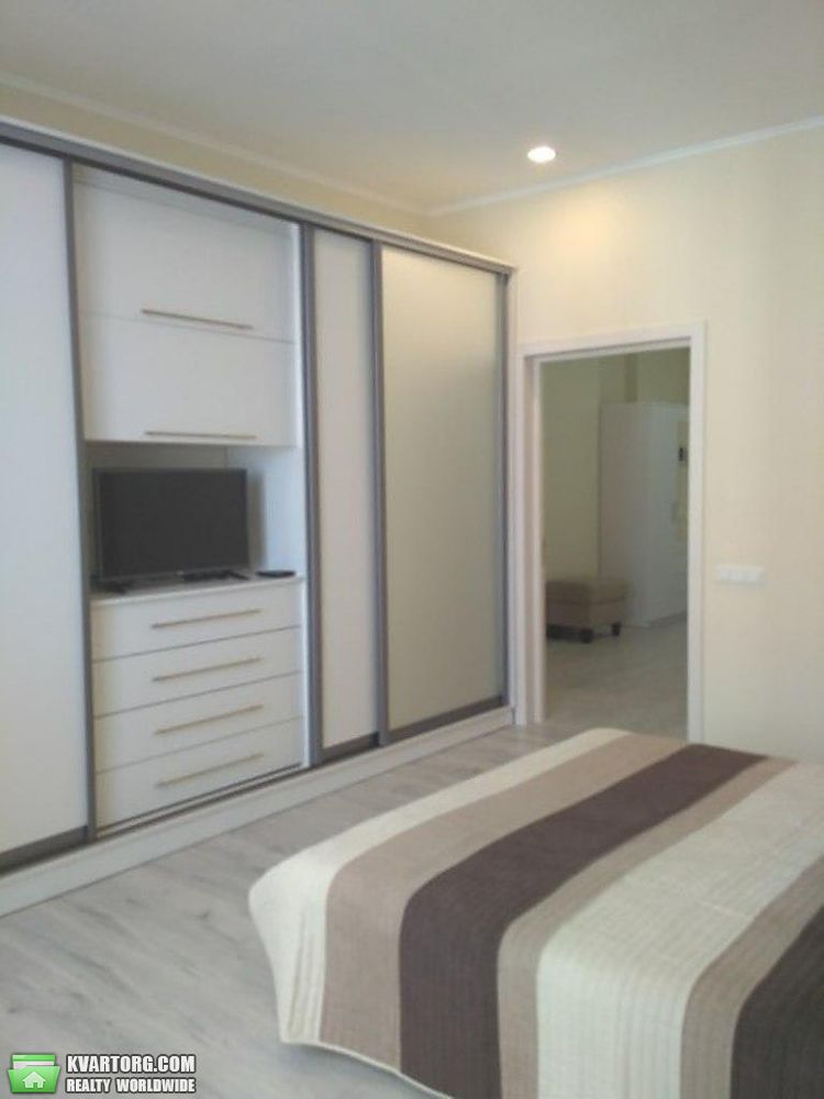 Rent out 2-room apartment. Киев,  Руданского — photo 7