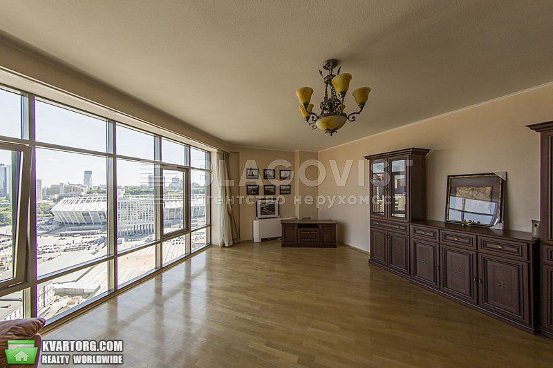Rent out 4-room apartment. Киев,  Большая Васильковская — photo 3