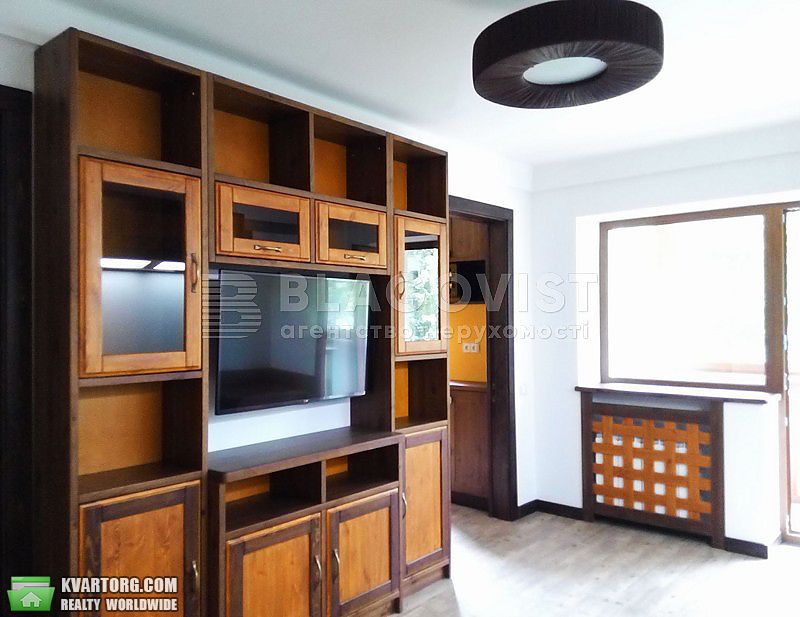 Rent out 2-room apartment. Киев,  Леси Украинки бул — photo 2