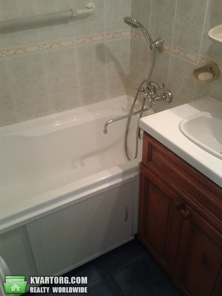 Rent out 2-room apartment. Киев, Братиславская — photo 9