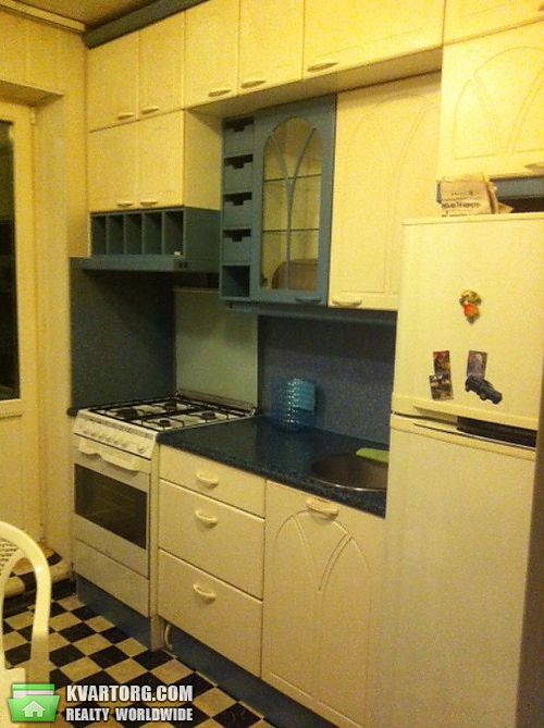 Sell 2-room apartment. Киев,  Героев Днепра — photo 1