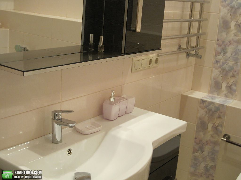 Rent out 2-room apartment. Киев, Елизаветы Чавдар — photo 8