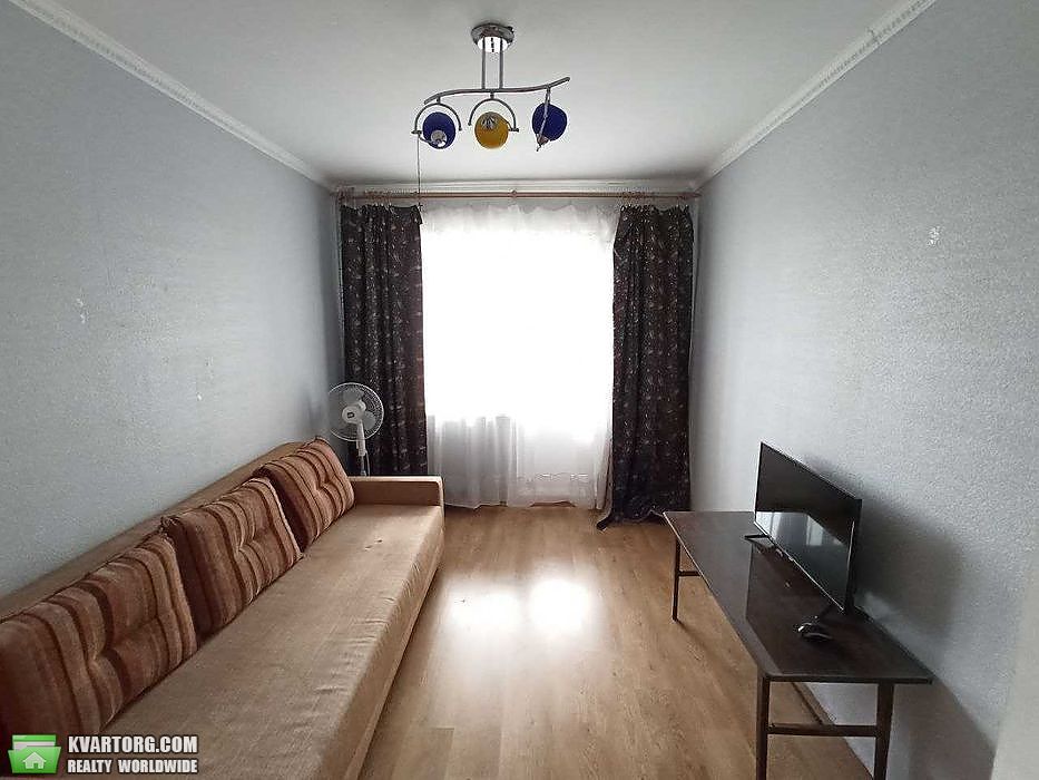 Sell 2-room apartment. Киев,  Маяковского — photo 2