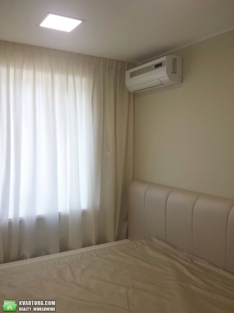 Rent out 2-room apartment. Днепропетровск, Днепропетровск — photo 3