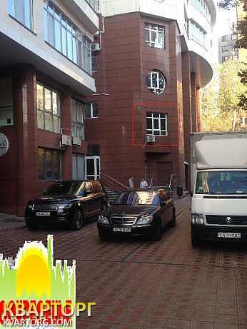 Rent out office. Киев,  Кловский спуск — photo 1
