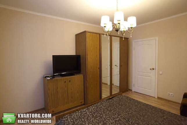 Rent out 3-room apartment. Киев,  Григоренко пр — photo 4