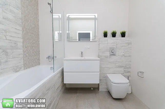 Rent out 2-room apartment. Киев,  Саперное поле — photo 2
