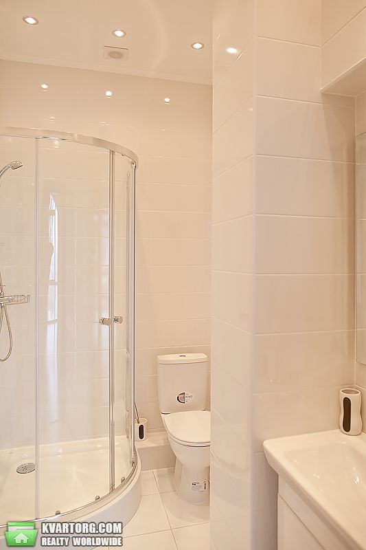 Rent out 2-room apartment. Киев, Героев Сталинграда просп. — photo 10