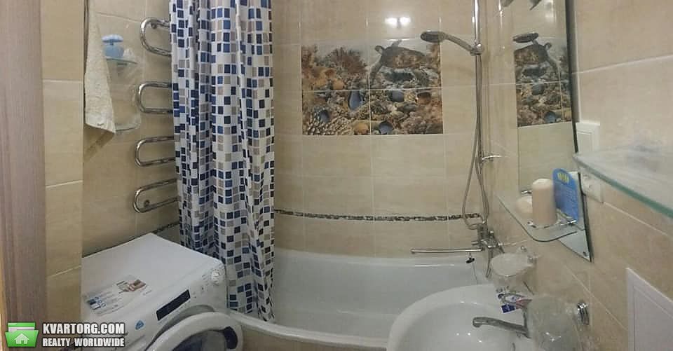 Rent out 2-room apartment. Киев,  Стельмаха — photo 5