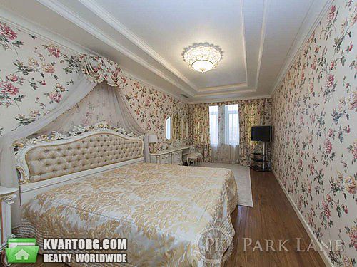 Sell 4-room apartment. Киев, Щекавицкая — photo 1