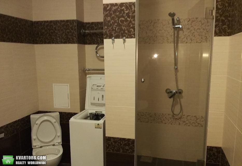 Rent out 2-room apartment. Киев,  Барбюса — photo 9
