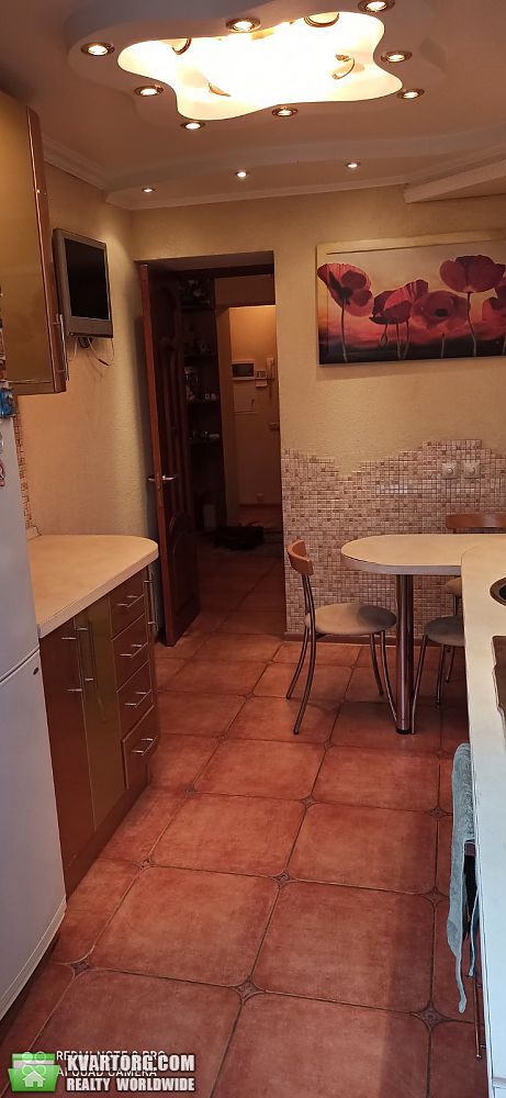 Rent out 2-room apartment. Киев, Межигорская — photo 9
