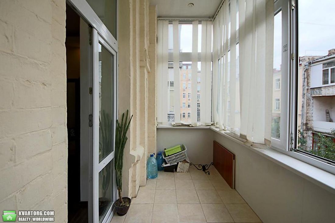 Rent out 2-room apartment. Киев,  Саксаганского — photo 2