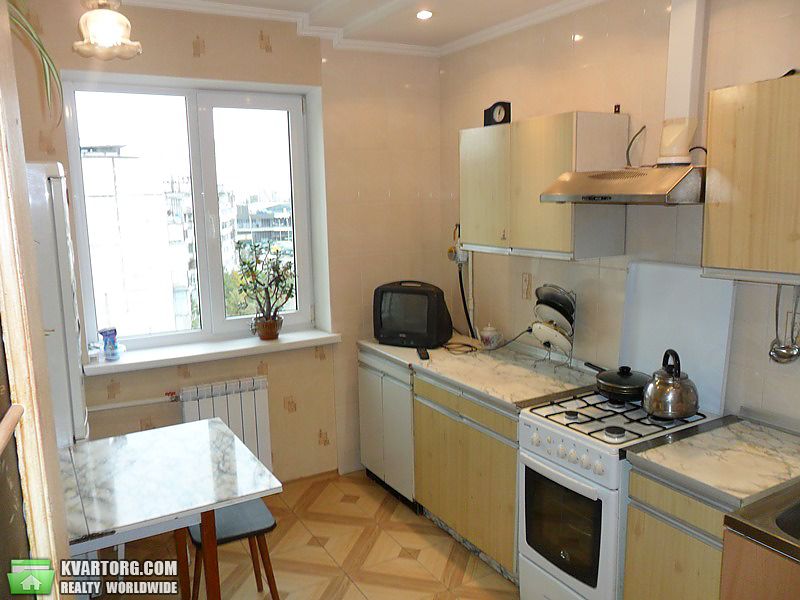 Sell 3-room apartment. Киев, пр. Оболонский — photo 1
