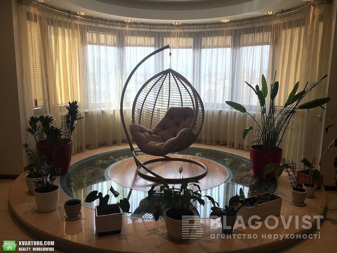 Sell 4-room apartment. Киев, Кропивницкого — photo 8