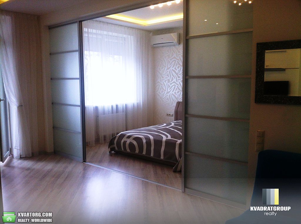 Sell 2-room apartment. Днепропетровск, Комсомольская — photo 3