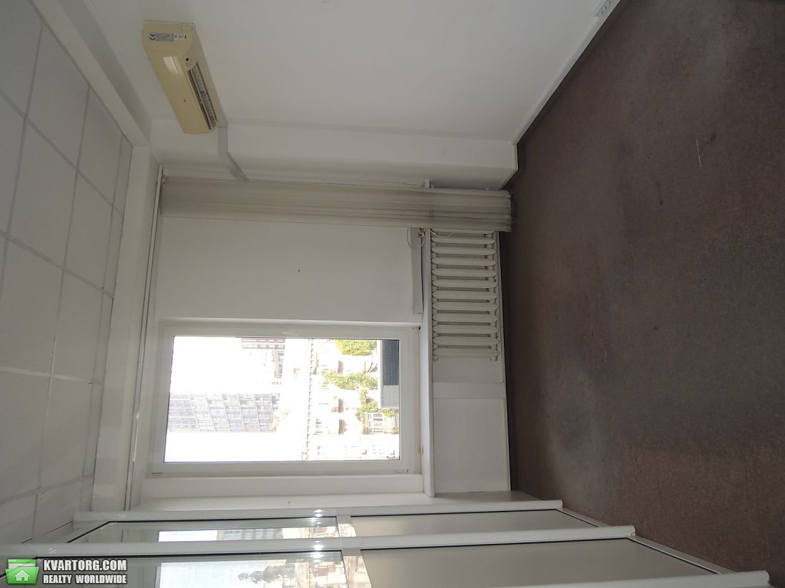 Rent out office. Киев, Соломенская пл — photo 4