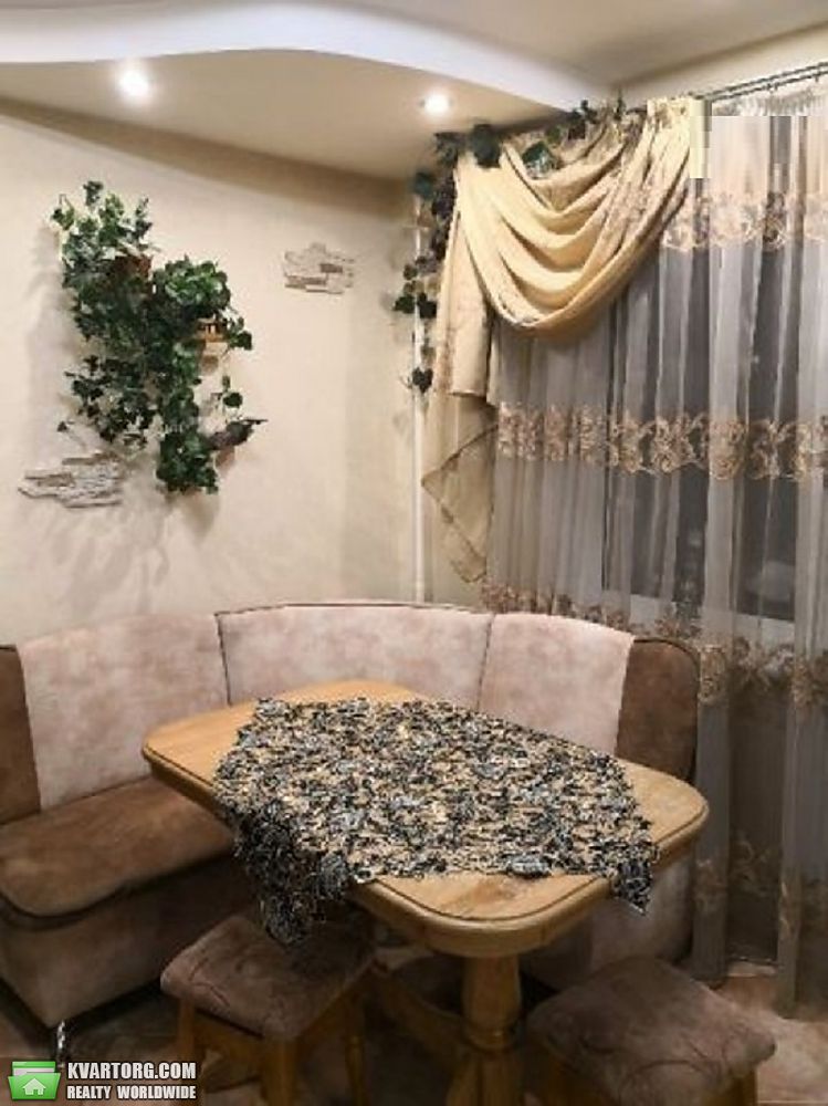 Sell 2-room apartment. Киев,  Радужная — photo 2