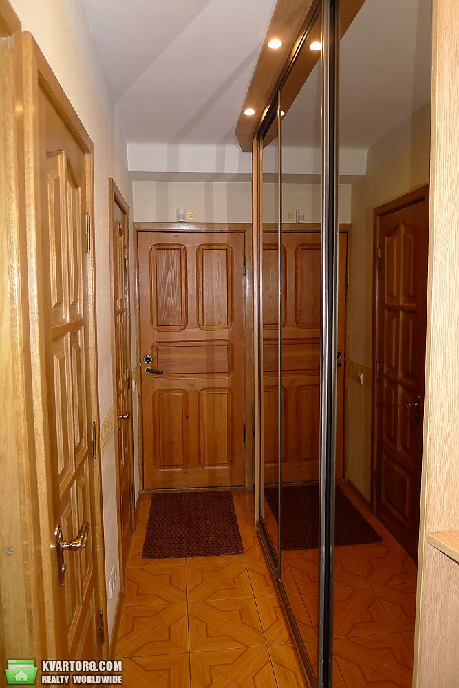 Rent out 2-room apartment. Киев, Перова — photo 7
