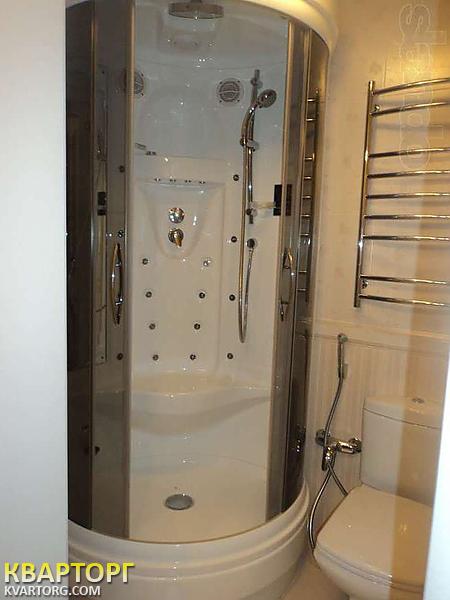 Rent out 2-room apartment. Киев,  Оболонская наб — photo 8