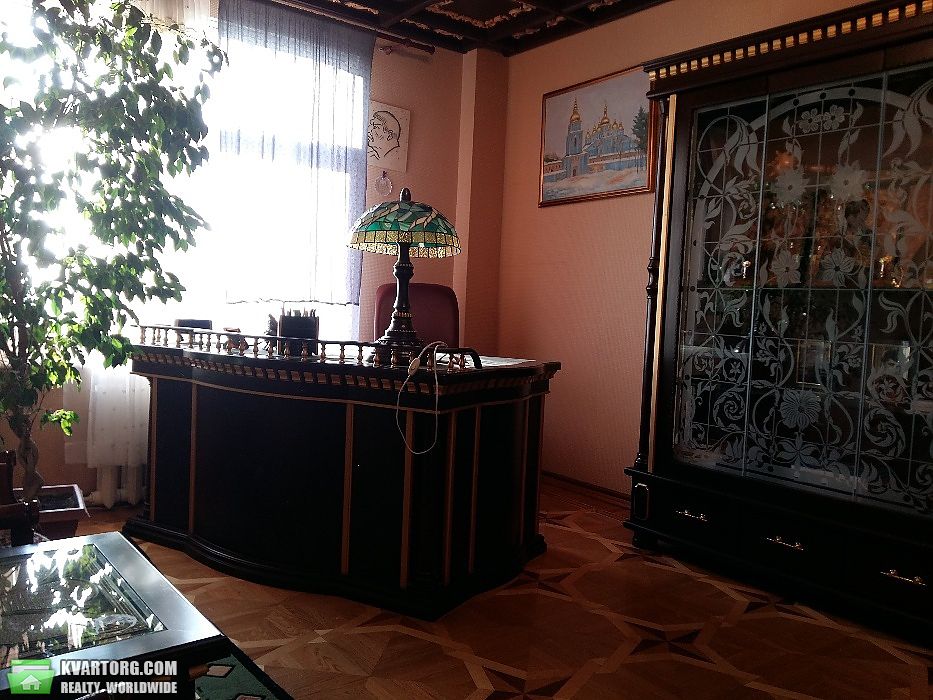 Rent out 4-room apartment. Киев,  Герцена — photo 7