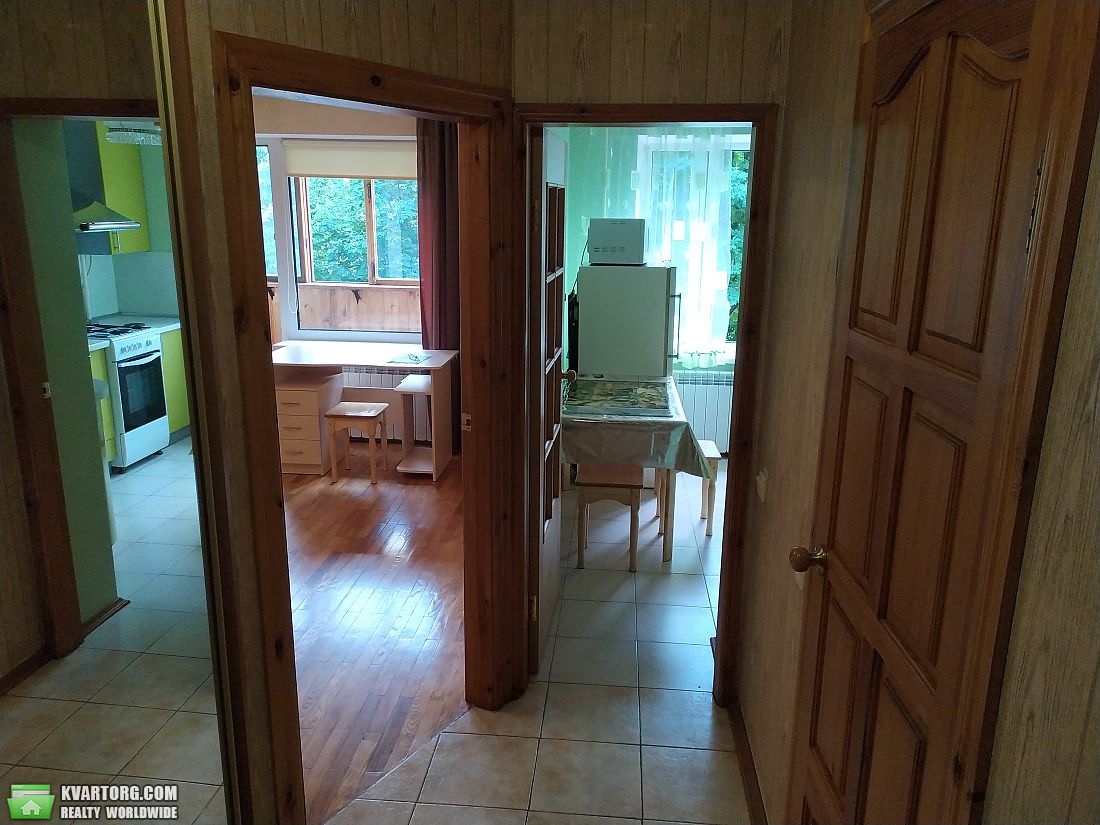 Rent out 1-room apartment. Киев,  Гусовского — photo 4