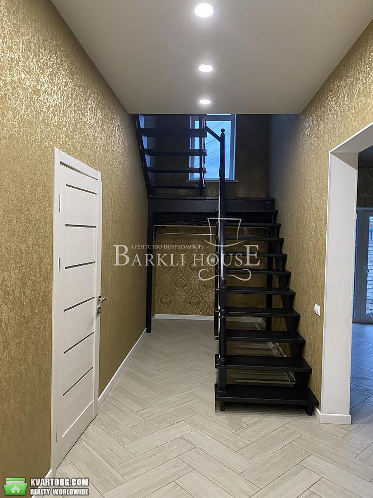 Rent out house. Киев,  Богатырская — photo 8
