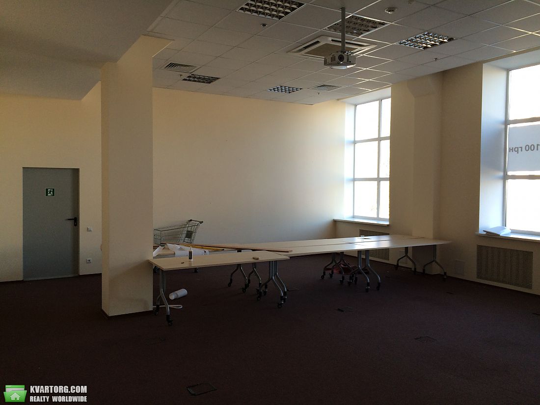 Rent out office. Киев, Сурикова — photo 2