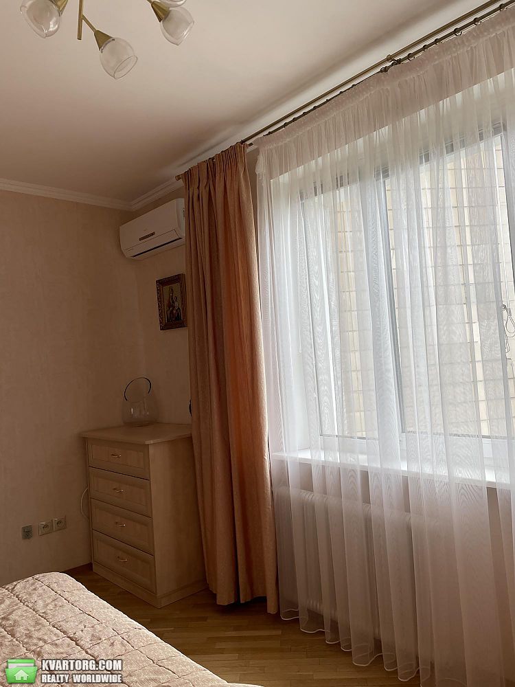 Sell 4-room apartment. Киев,  Приречная — photo 8