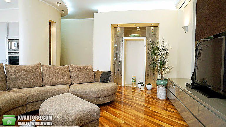 Rent out 4-room apartment. Киев,  Подвысоцкого — photo 2