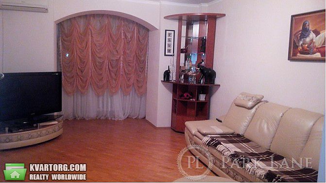 Sell 3-room apartment. Киев,  Конева — photo 1