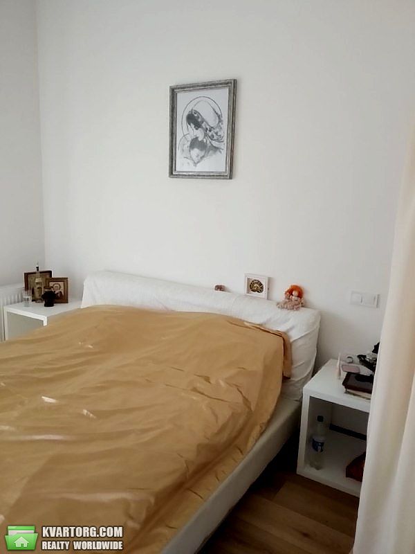 Rent out 3-room apartment. Киевская обл., Соборная — photo 3