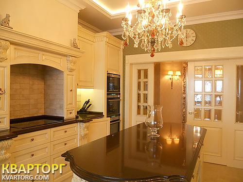 Rent out 4-room apartment. Киев,  Оболонская наб — photo 1