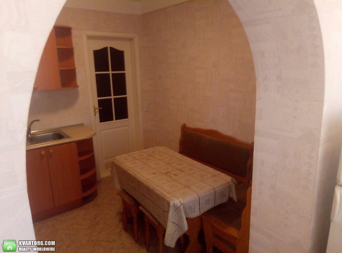 Rent out 1-room apartment. Киев,  Западынская — photo 4